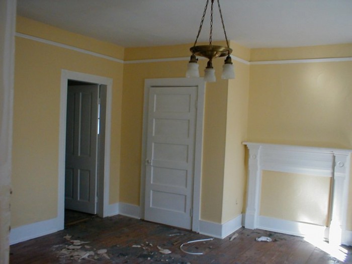MASTER BEDROOM -BEFORE ( WE HAD PAINTED THE ROOM BEFORE I GOT A PHOTO) 