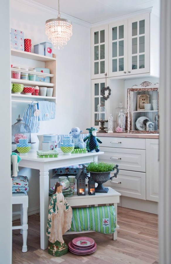 PASTEL KITCHENS
