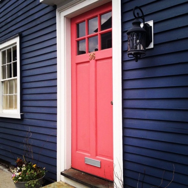 THE YEAR OF NAVY BLUE…AND SNOW! – My Old Country House