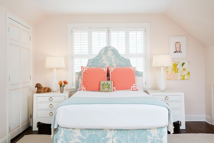 PALE PEACHY PINK ROOM ON AMIE CORLEY INTERIORS -BEAUTIFUL