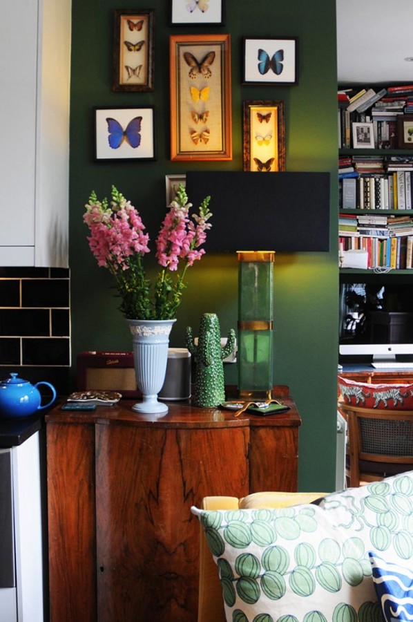 LOVE THIS GREEN! LOVE THIS GREEN KITCHEN - THE ART, AND THE FLOWERS! LAYERS AND TEXTURES